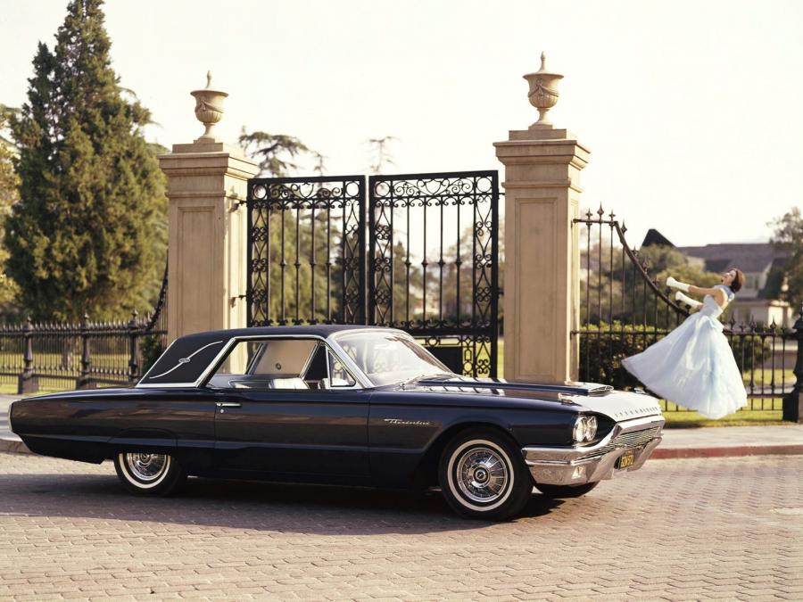  Ford Thunderbird Landau Coupe 1964 года  (фото 7 из 8)